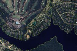 8 Fairway Ln photo 4