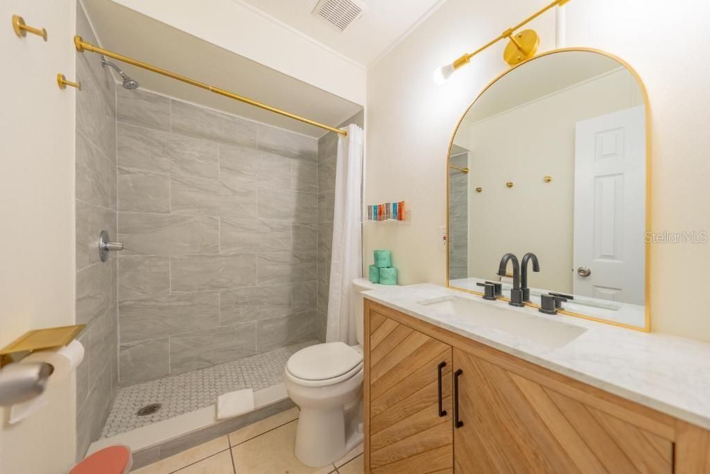 648 Poinsettia Avenue, Clearwater Beach, FL 33767 Photo