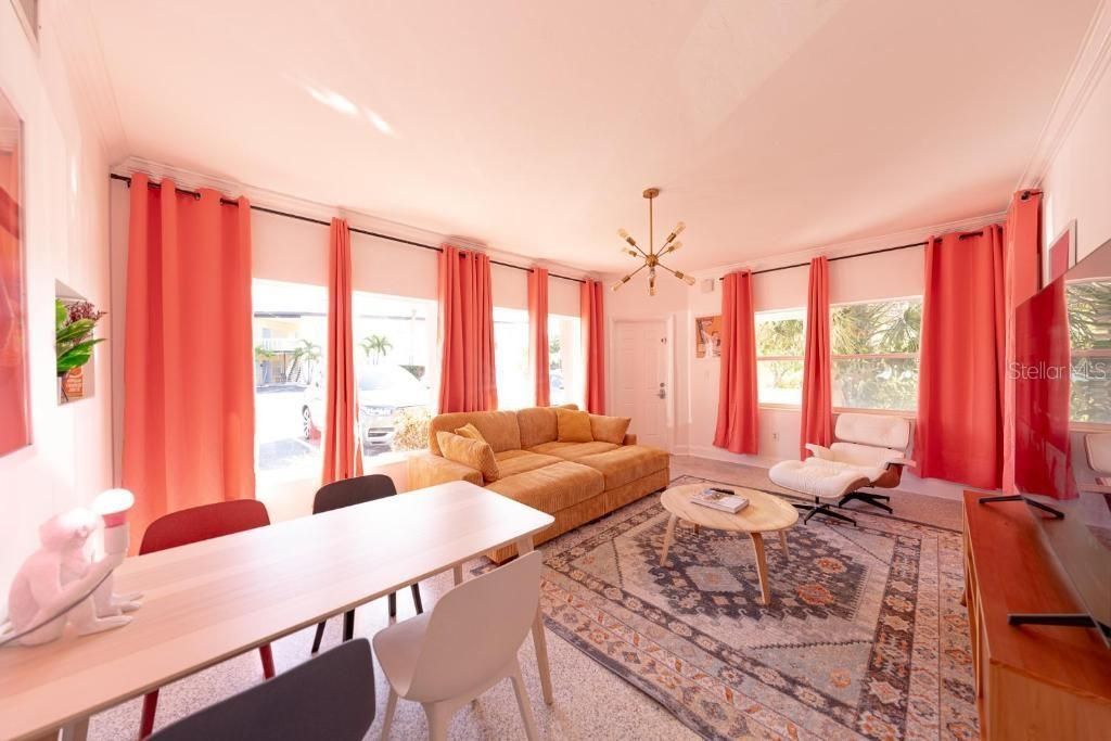 648 Poinsettia Avenue, Clearwater Beach, FL 33767 Photo