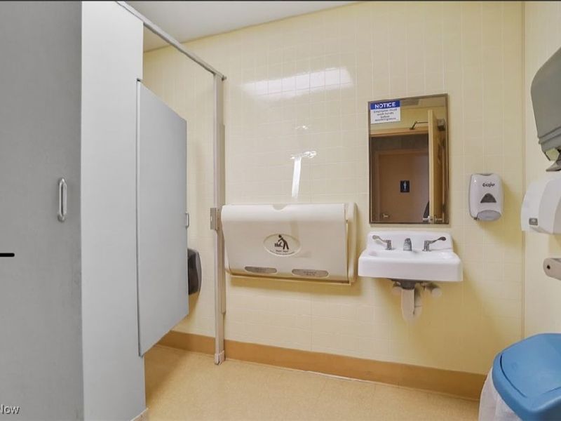 7800 Cleveland, North Canton, OH 44702 Photo 26