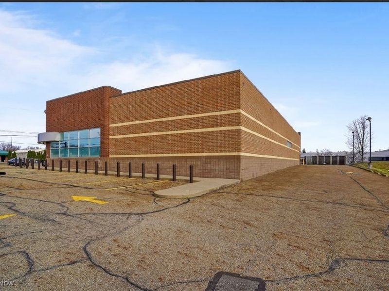 7800 Cleveland, North Canton, OH 44702 Photo 3