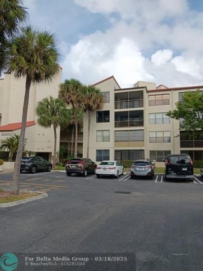2304 S Cypress Bend Drive, Unit 313, Pompano Beach, FL 33069 Photo