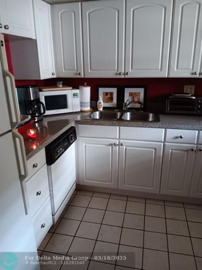 2304 S Cypress Bend Drive, Unit 313, Pompano Beach, FL 33069 Photo