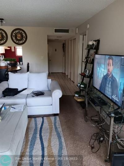 2304 S Cypress Bend Drive, Unit 313, Pompano Beach, FL 33069 Photo