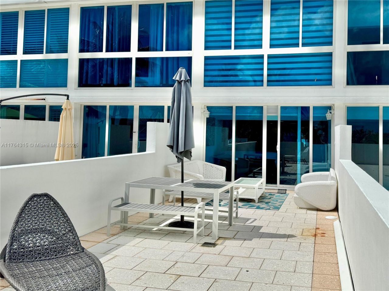 5445 Collins Ave, Unit TH-11, Miami Beach, FL 33140 Photo