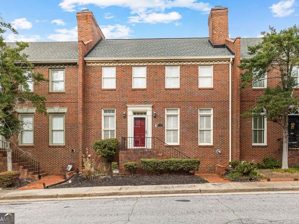 180 Habersham Place, Fayetteville, GA 30214