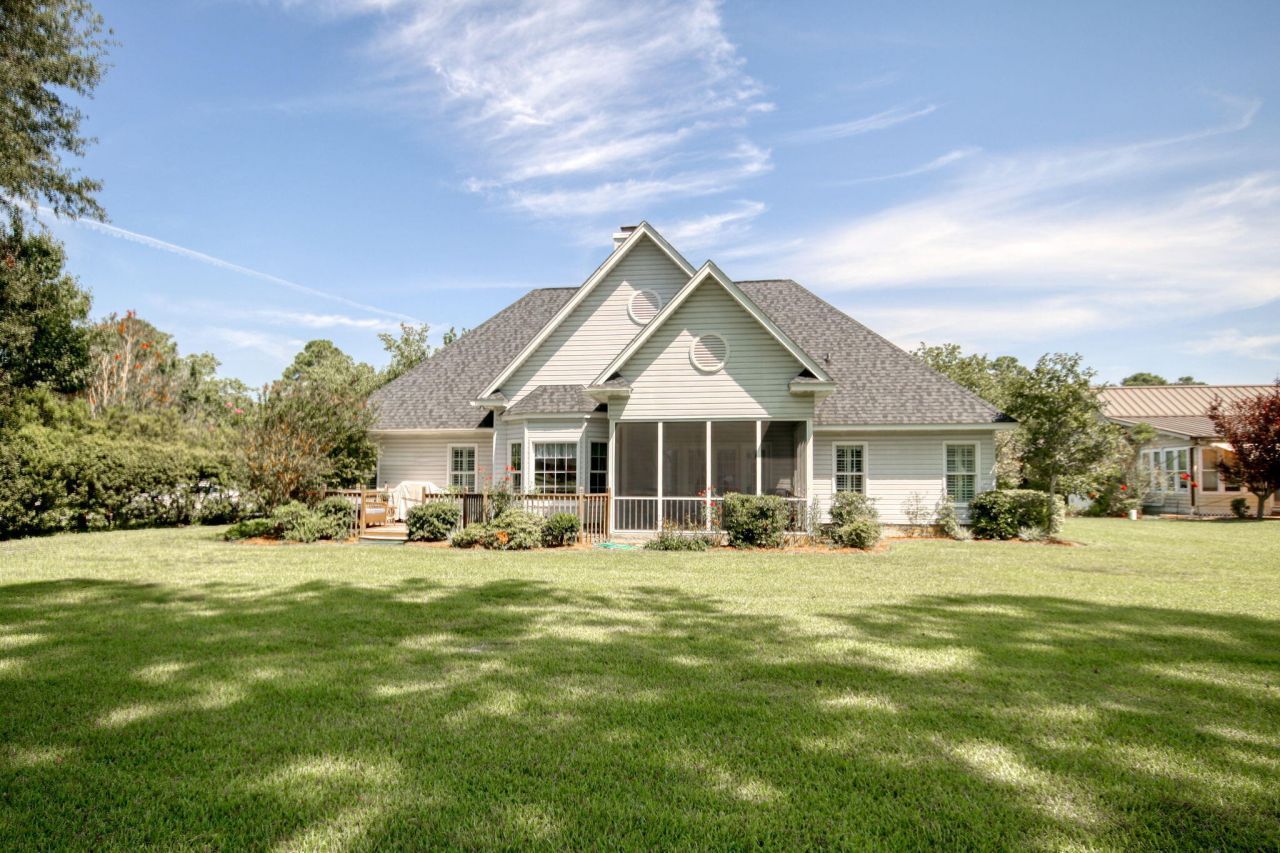 75 Haig Court Photo 48