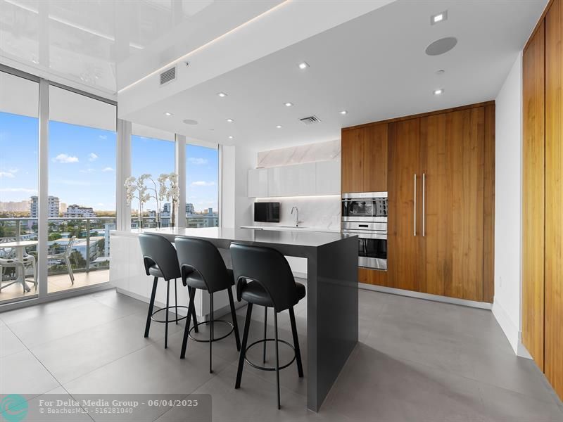 701 N Fort Lauderdale Beach Boulevard, Unit 605, Fort Lauderdale, FL 33304 Photo