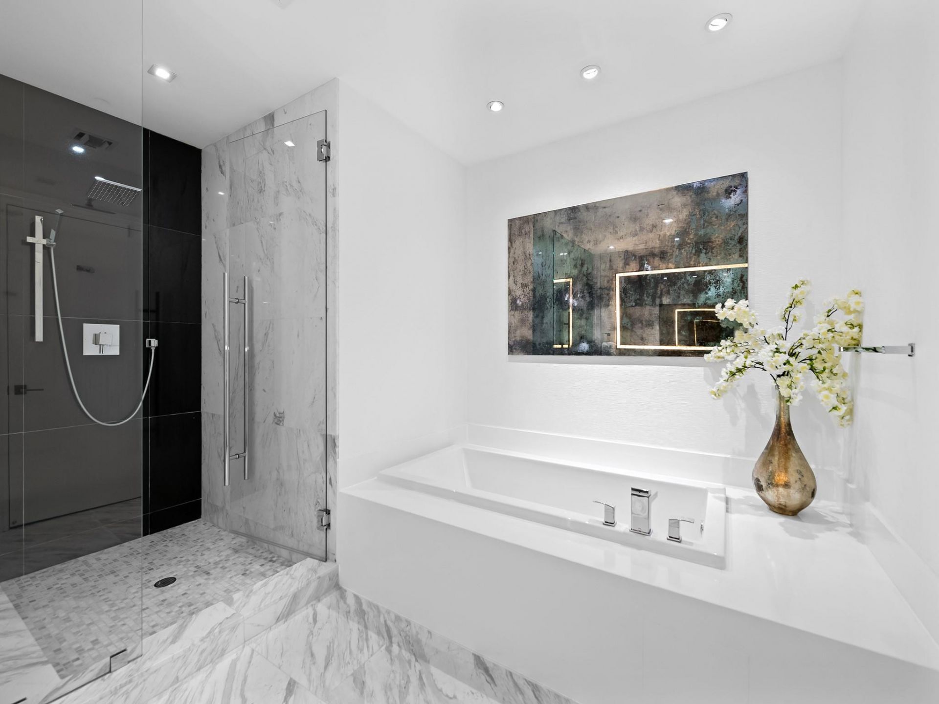 701 N Fort Lauderdale Beach Boulevard, Unit 605, Fort Lauderdale, FL 33304 Photo