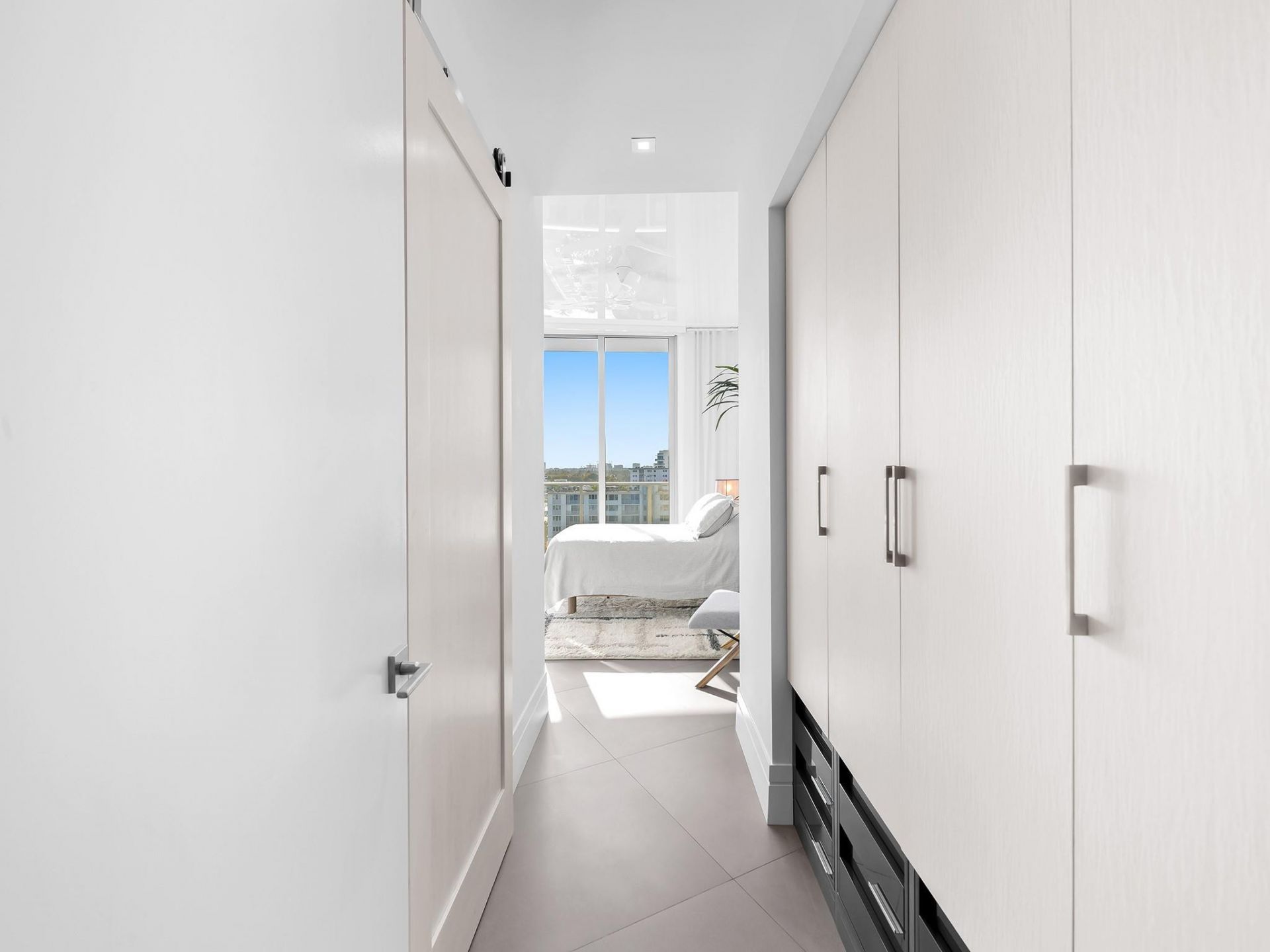 701 N Fort Lauderdale Beach Boulevard, Unit 605, Fort Lauderdale, FL 33304 Photo