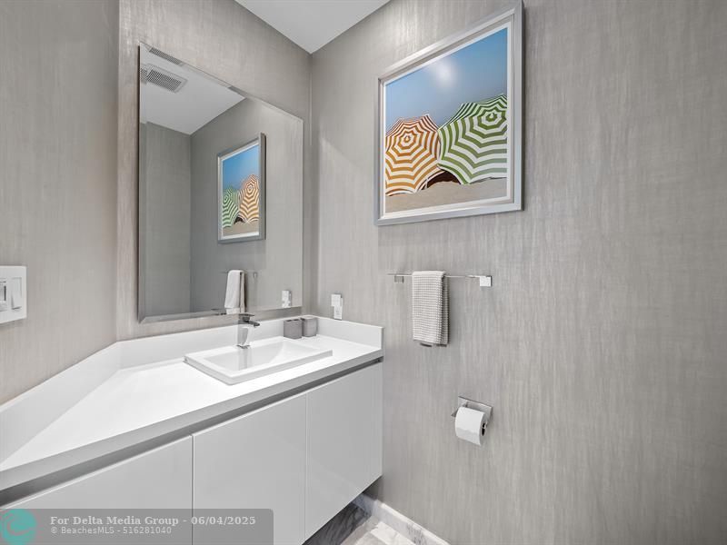 701 N Fort Lauderdale Beach Boulevard, Unit 605, Fort Lauderdale, FL 33304 Photo