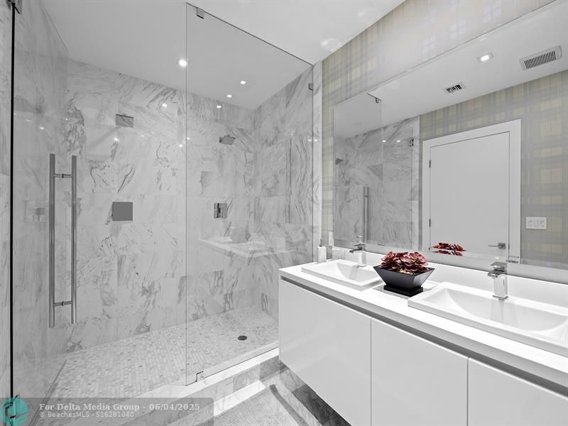 701 N Fort Lauderdale Beach Boulevard, Unit 605, Fort Lauderdale, FL 33304 Photo