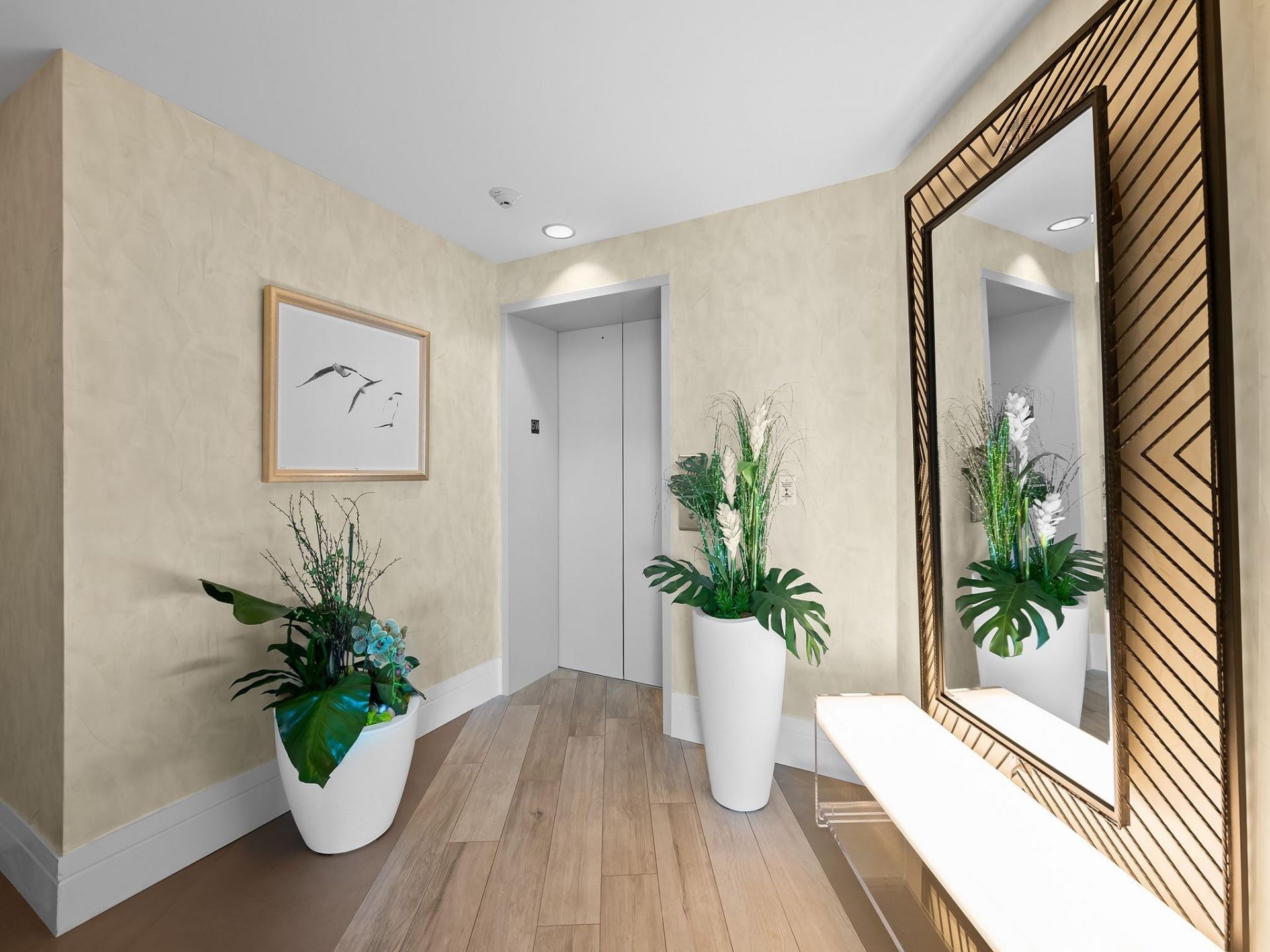 701 N Fort Lauderdale Beach Boulevard, Unit 605, Fort Lauderdale, FL 33304 Photo