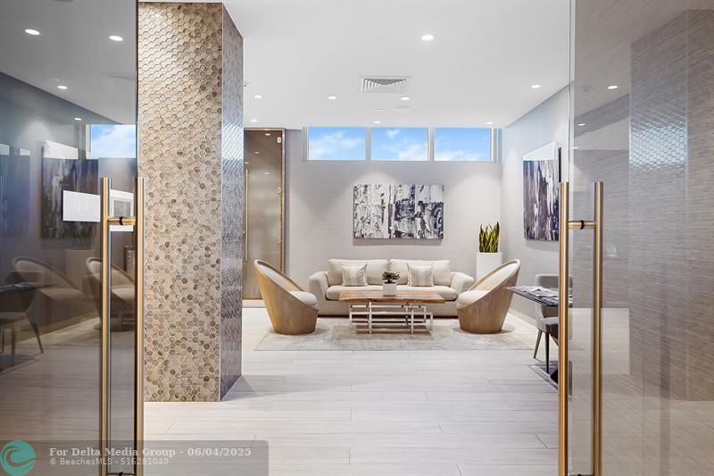 701 N Fort Lauderdale Beach Boulevard, Unit 605, Fort Lauderdale, FL 33304 Photo