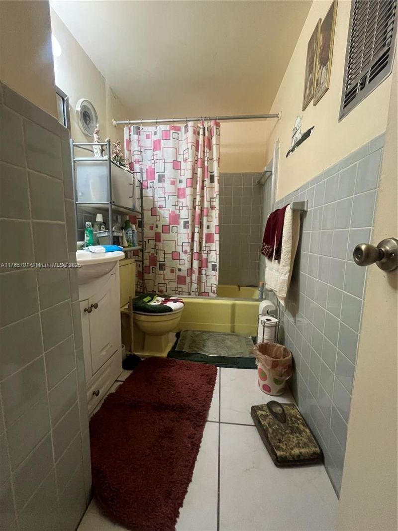 12665 NE 16th Ave, Unit 15, North Miami, FL 33161 Photo