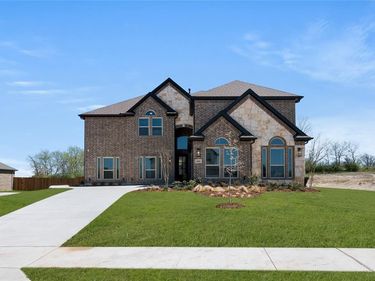 604 S Hidden Lakes Drive, DeSoto, TX 75115