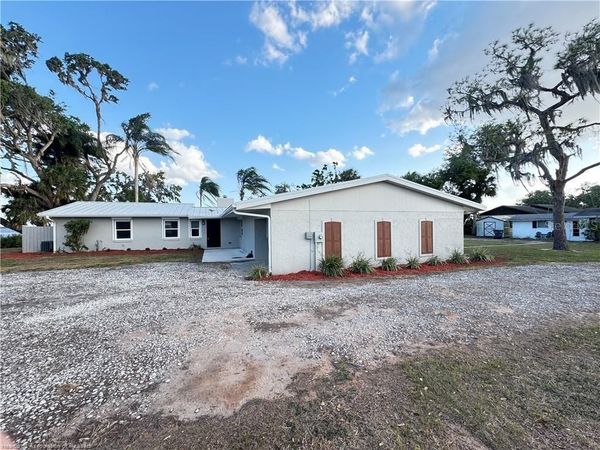 1893 N LAKE REEDY BOULEVARD, FROSTPROOF, FL 33843