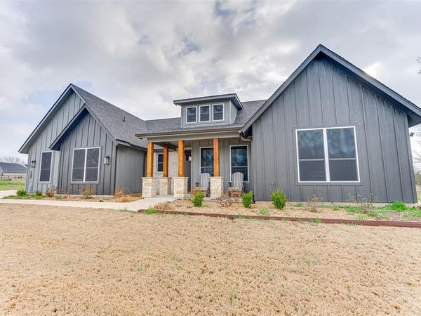 3167 County Road 1076, Celeste, TX 75423