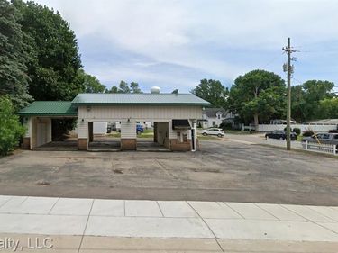 202 E MICHIGAN Avenue, Clinton Vlg, MI 49236