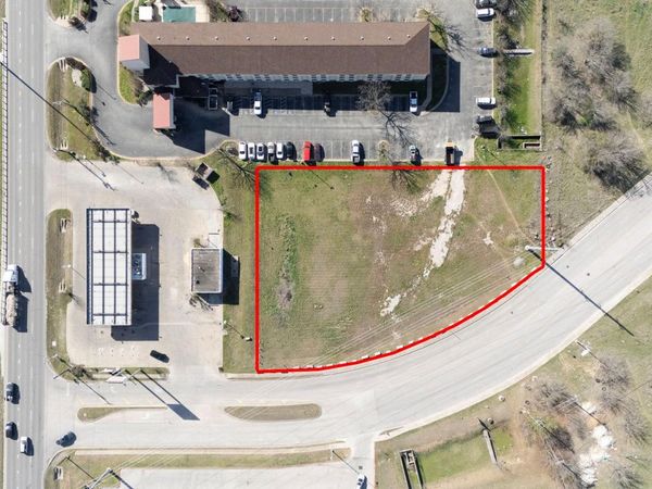 1990 Ih 35 Highway N, Round Rock, TX 78681