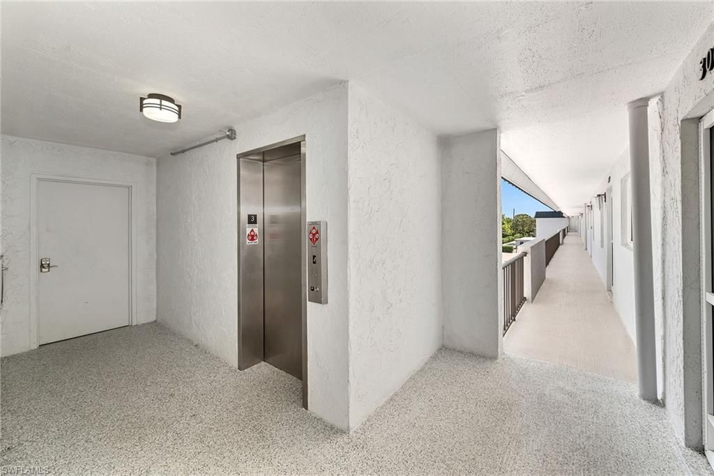 4200 Belair Ln, Unit 303, Naples, FL 34103 Photo