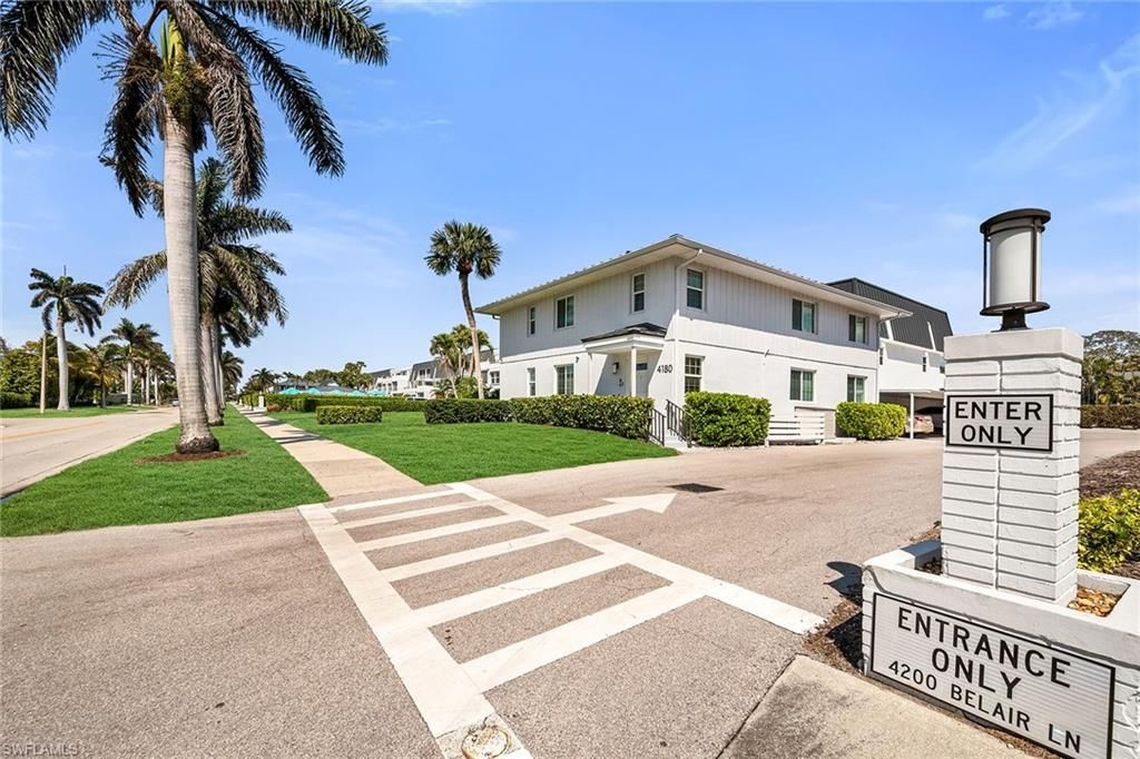 4200 Belair Ln, Unit 303, Naples, FL 34103 Photo