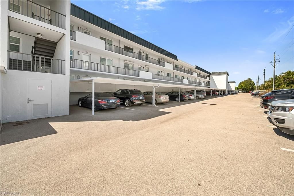 4200 Belair Ln, Unit 303, Naples, FL 34103 Photo