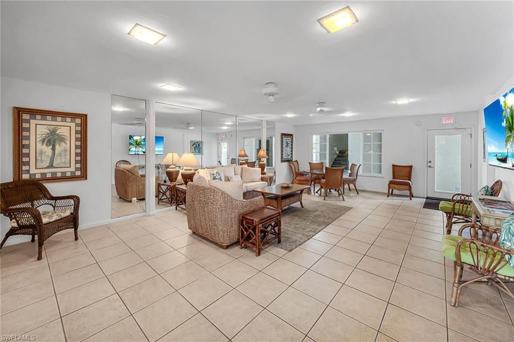 4200 Belair Ln, Unit 303, Naples, FL 34103 Photo