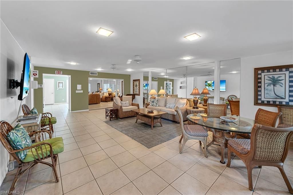 4200 Belair Ln, Unit 303, Naples, FL 34103 Photo