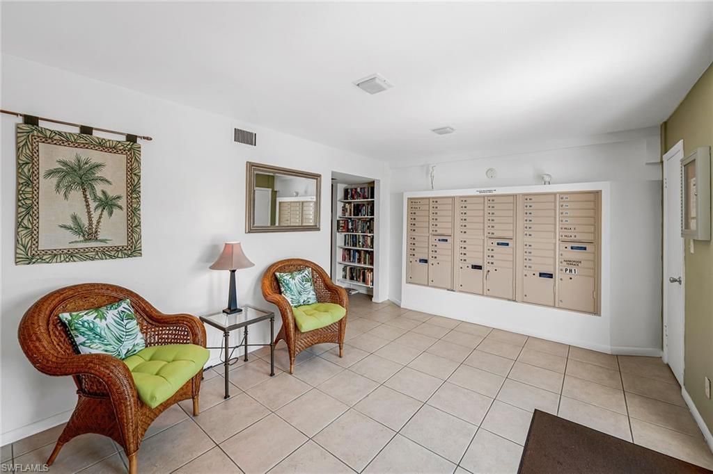 4200 Belair Ln, Unit 303, Naples, FL 34103 Photo