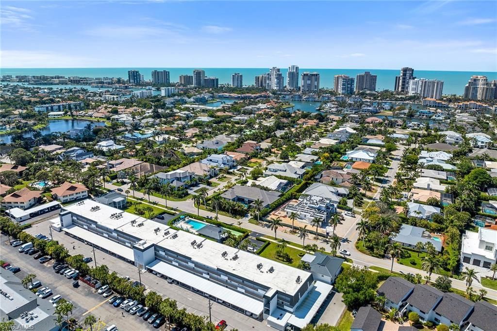 4200 Belair Ln, Unit 303, Naples, FL 34103 Photo