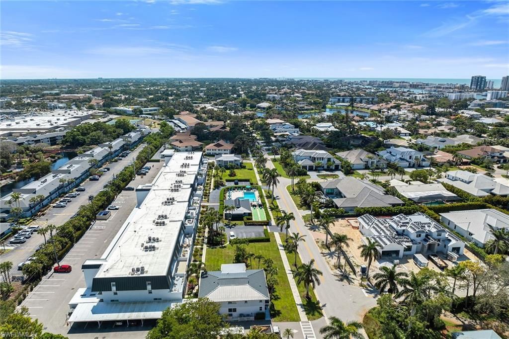 4200 Belair Ln, Unit 303, Naples, FL 34103 Photo