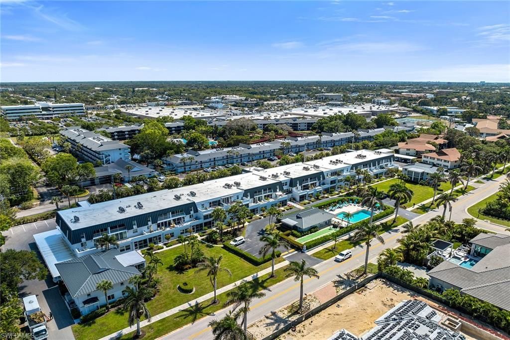 4200 Belair Ln, Unit 303, Naples, FL 34103 Photo