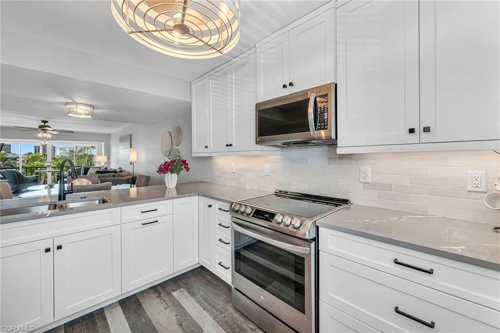 4200 Belair Ln, Unit 303, Naples, FL 34103 Photo