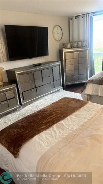 2425 Presidential Way, Unit 705, West Palm Beach, FL 33401 Photo