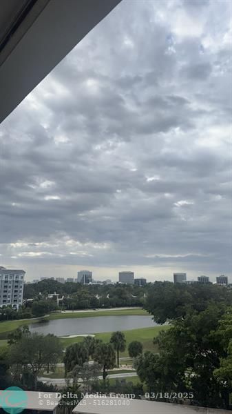 2425 Presidential Way, Unit 705, West Palm Beach, FL 33401 Photo