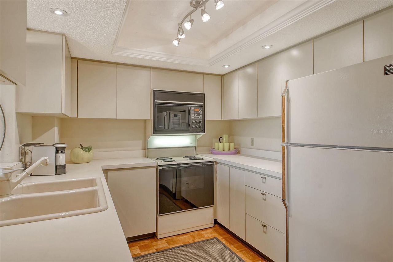 8779 Midnight Pass Road, Unit 106H, Sarasota, FL 34242 Photo