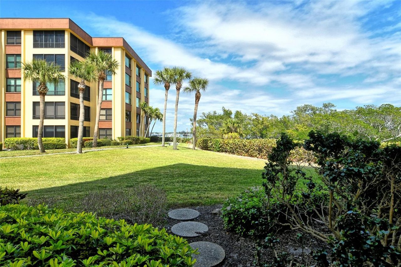 8779 Midnight Pass Road, Unit 106H, Sarasota, FL 34242 Photo