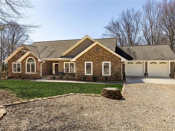 181 Abbey Road, McGrady, NC 28649