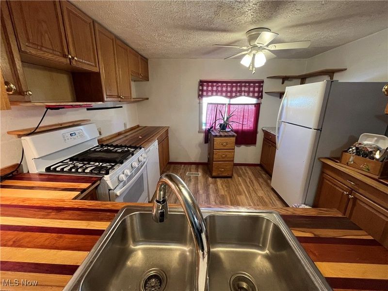 57894 Flamingo Road, Senecaville, OH 43780 Photo 9