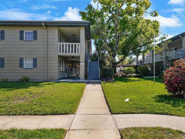 426 32ND AVENUE N, Unit 102E, ST PETERSBURG, FL 33704