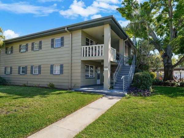 426 32ND AVENUE N, Unit 102E, ST PETERSBURG, FL 33704