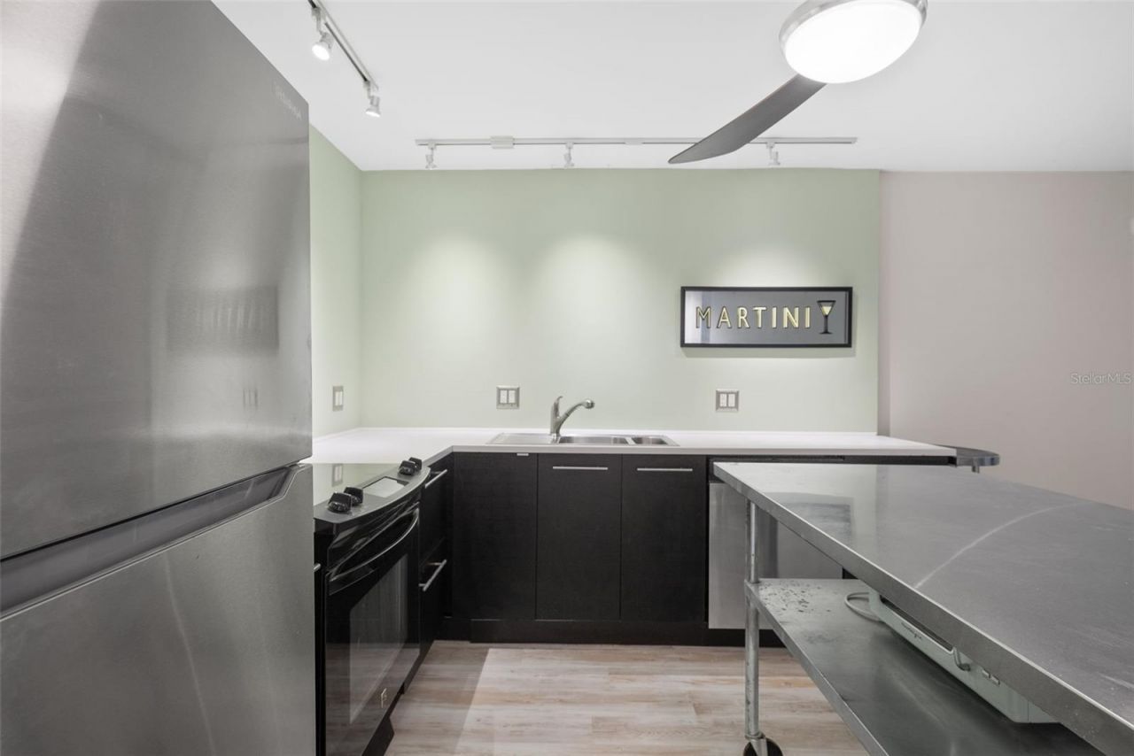 426 32nd Avenue N, Unit 102E, Saint Petersburg, FL 33704 Photo