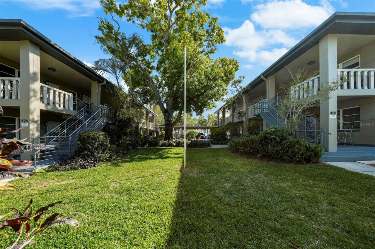 426 32nd Avenue N, Unit 102E, Saint Petersburg, FL 33704 Photo