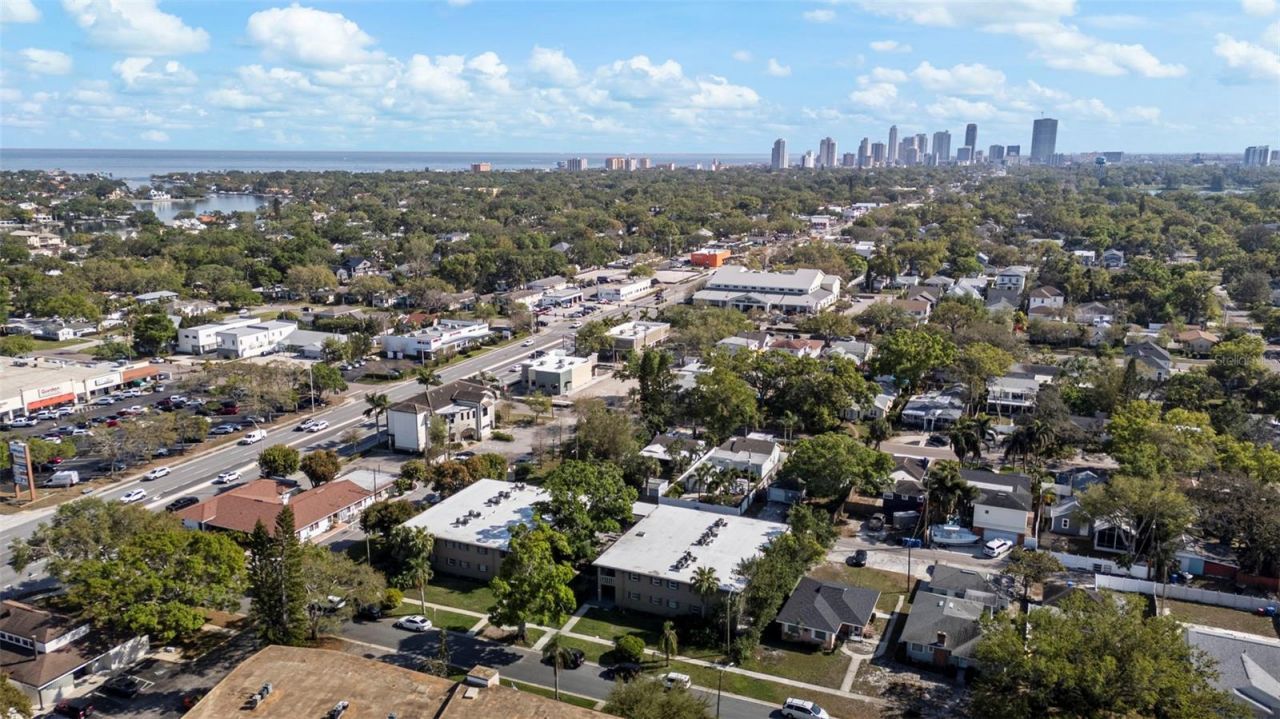 426 32nd Avenue N, Unit 102E, Saint Petersburg, FL 33704 Photo