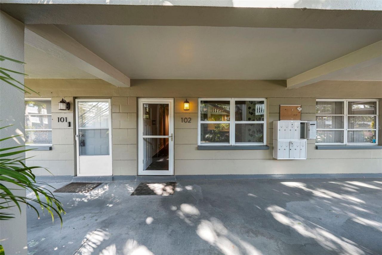 426 32nd Avenue N, Unit 102E, Saint Petersburg, FL 33704 Photo