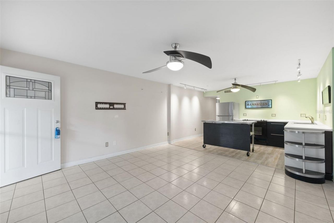426 32nd Avenue N, Unit 102E, Saint Petersburg, FL 33704 Photo