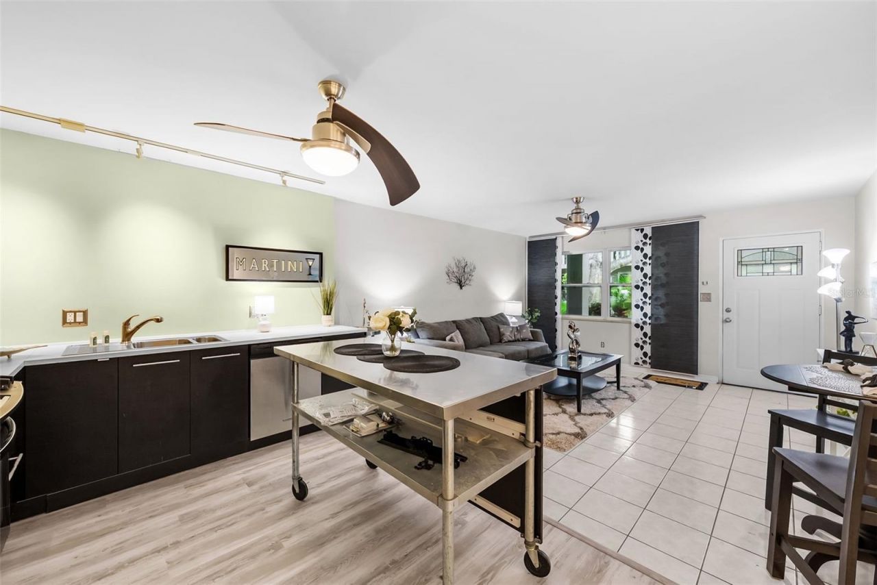 426 32nd Avenue N, Unit 102E, Saint Petersburg, FL 33704 Photo
