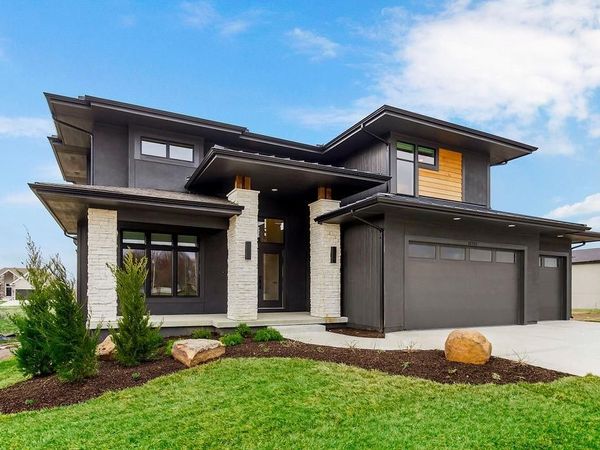 16767 S Fellows Street, Olathe, KS 66062