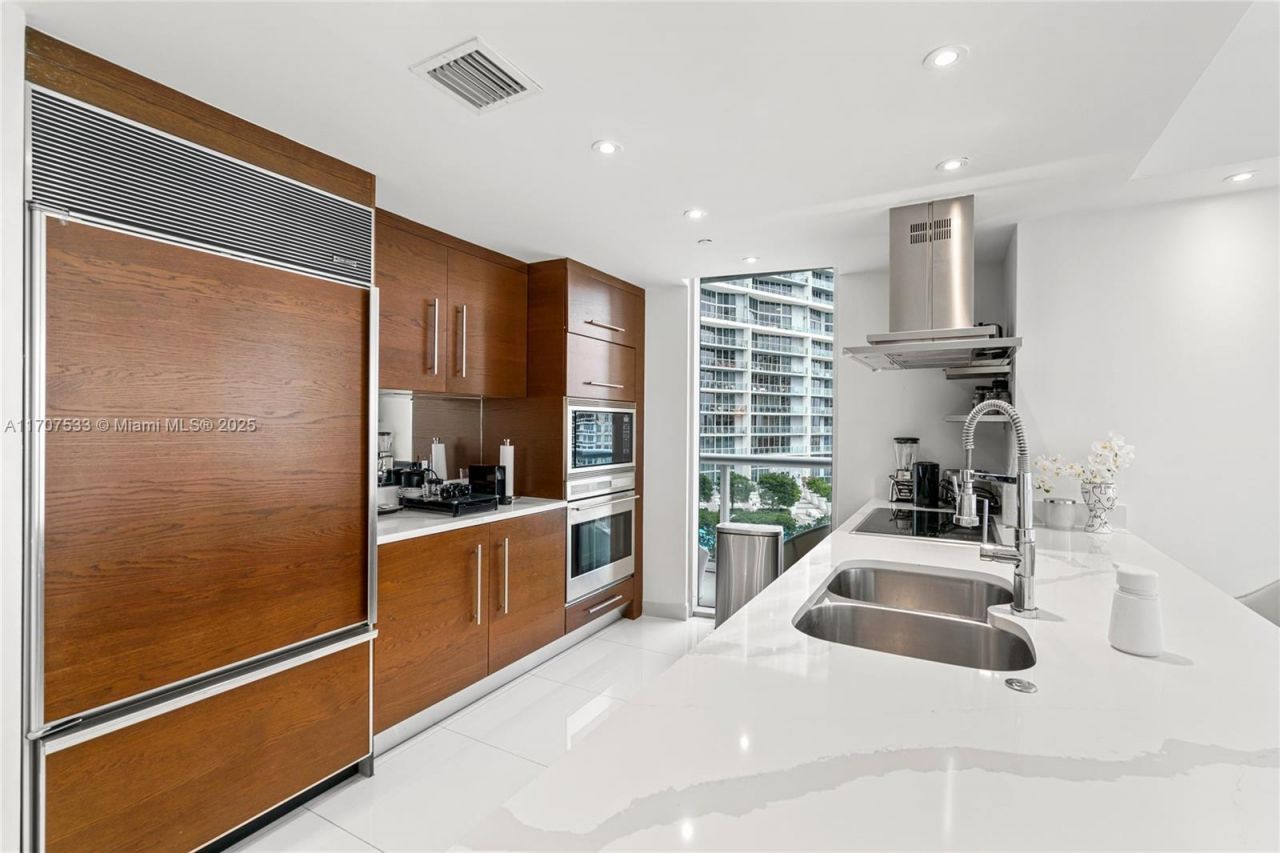 495 Brickell Ave, Unit 1702, Miami, FL 33131 Photo